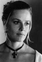 Elisabeth Shue
