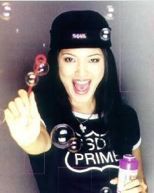 Kelly Hu